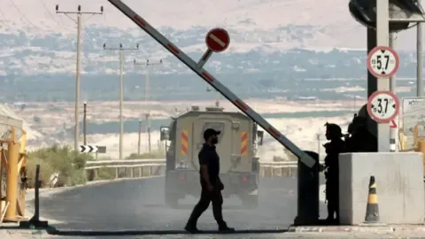 A Pair of Victims Gunned Down in Incident Near West Bank-Jordan Checkpoint, Israel's Defense Forces Reports